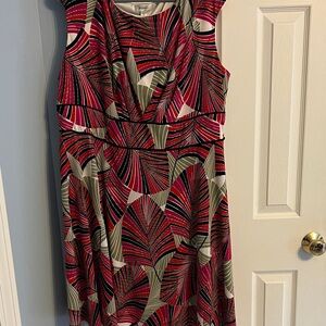 dressbarn Sleeveless Midi Dress in Pink, Black & Cream Geometric Fan Print